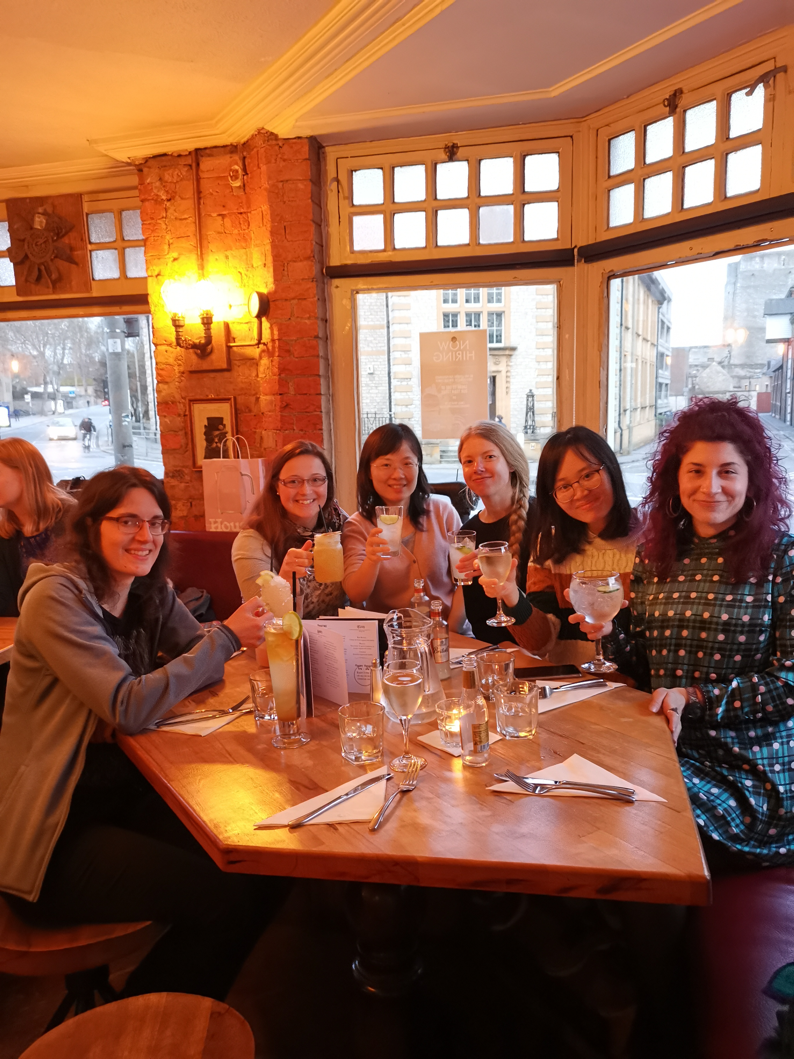 Cocktail hour at The Lighthouse Cocktail Bar in Oxford (from the left: Anne W, Coline, Ying, Adrija, Jinuy, Despoina), Group retreat 2019.